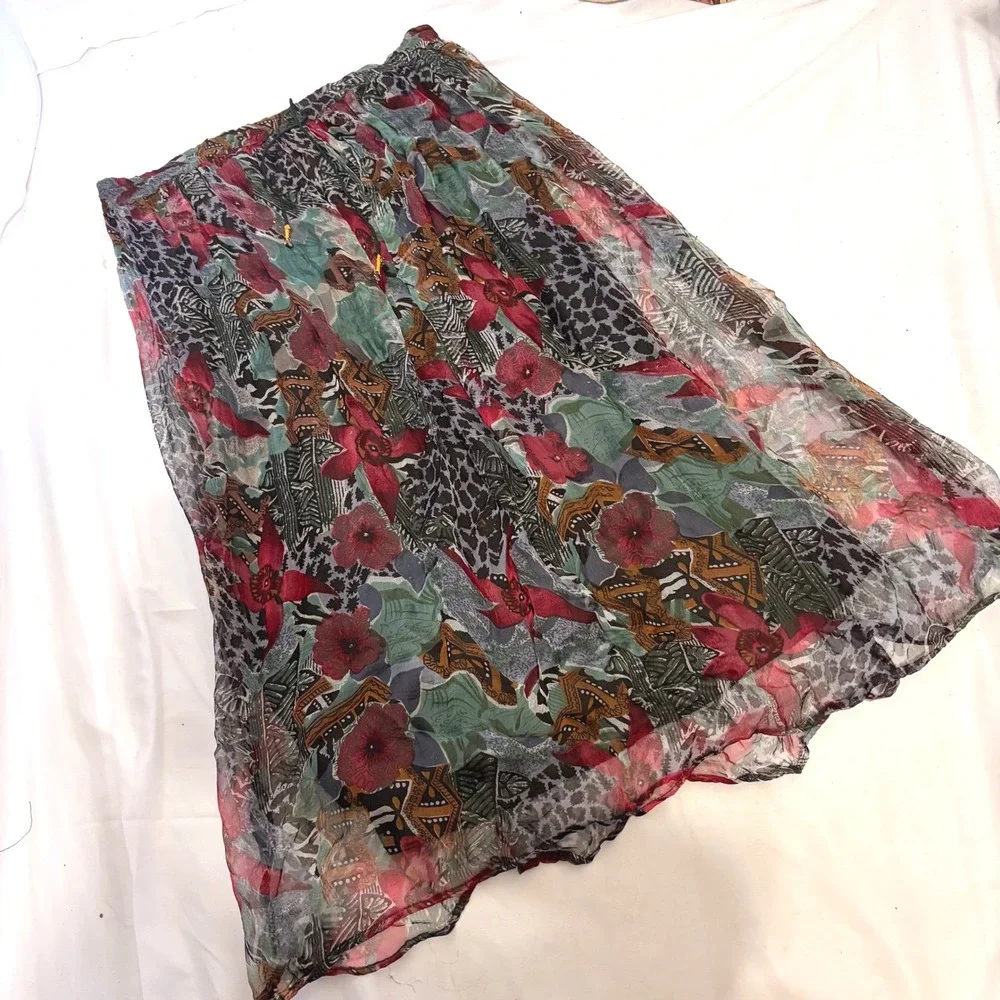 XESSORIUM Vintage 90s Stunning Floral and leopard Print flowy rayon maxi skirt